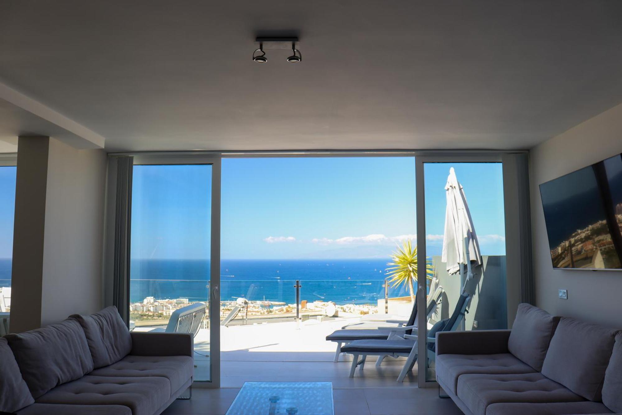Azure Sky Villa - Panoramic Ocean View, Luxury, San Eugenio Адехе Экстерьер фото