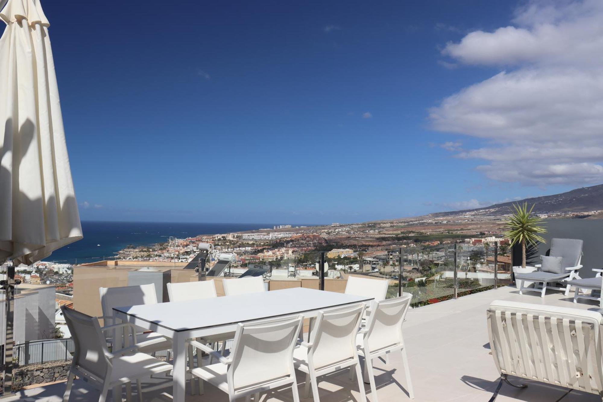 Azure Sky Villa - Panoramic Ocean View, Luxury, San Eugenio Адехе Экстерьер фото